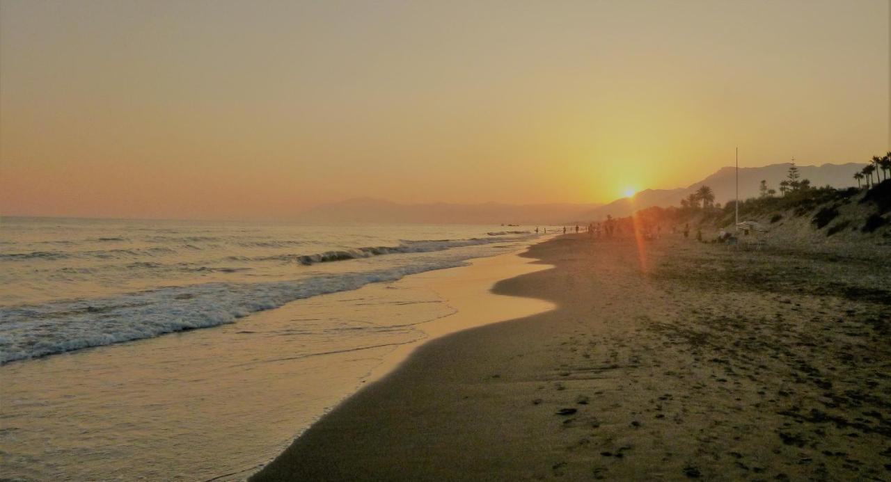Romana Playa Marbella Vistas Al Mar Exterior photo